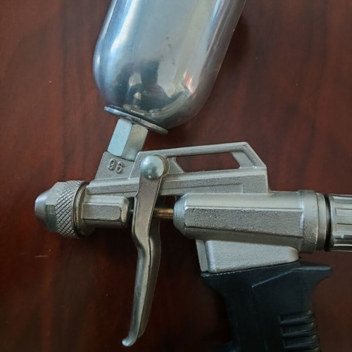 Airbrush spray graffiti 25cm new, metal