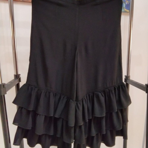Zara women's black pants with ruffles size 38 M like new