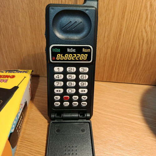 Toy phone from the 90s used, in very good condition