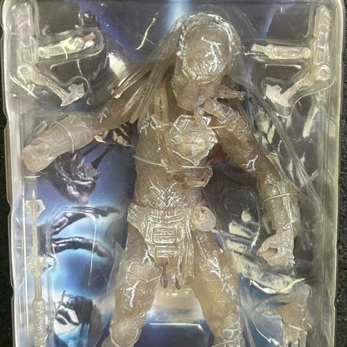 Stealth Mode Predator 8” Alien vs Predator Requiem Series 3 Action Figure new