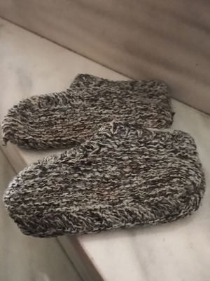 Handmade knitted socks new, gray size 32-37