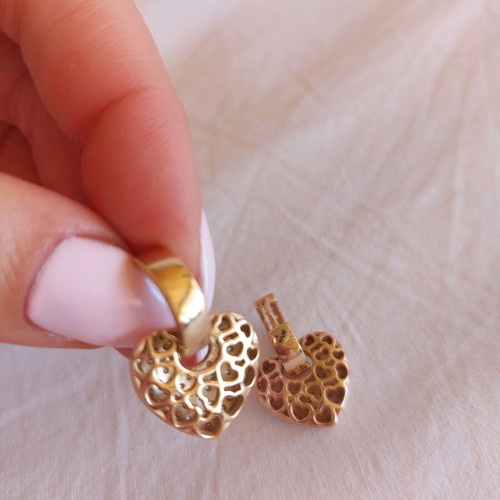 Apefthon stainless steel earrings like new, gold hearts