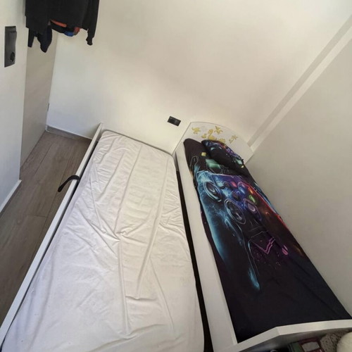 Children's beds with pull-out second beds, like new