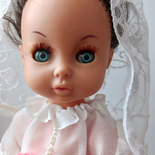 Bride doll like new from the last century 70 years old
