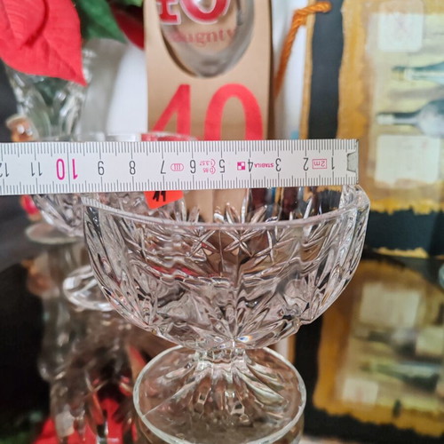 Vintage crystal dessert bowls like new