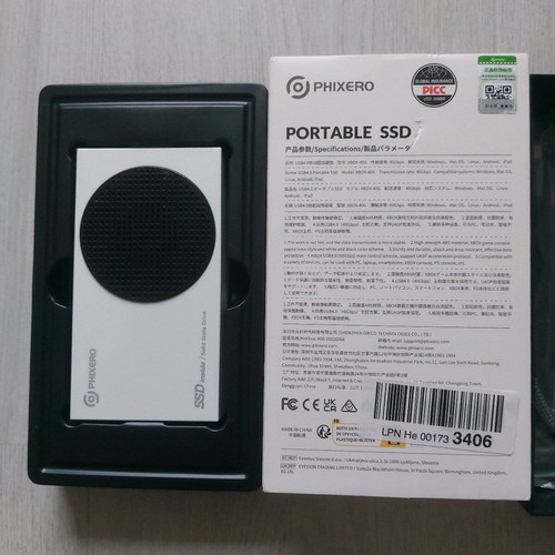 PHIXERO X-Boost USB4.0 Portable SSD 2TB new