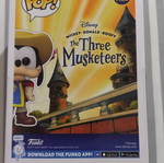 Funko Pop Goofy 1123 Comic Con limited edition vinyl figure used, damaged box