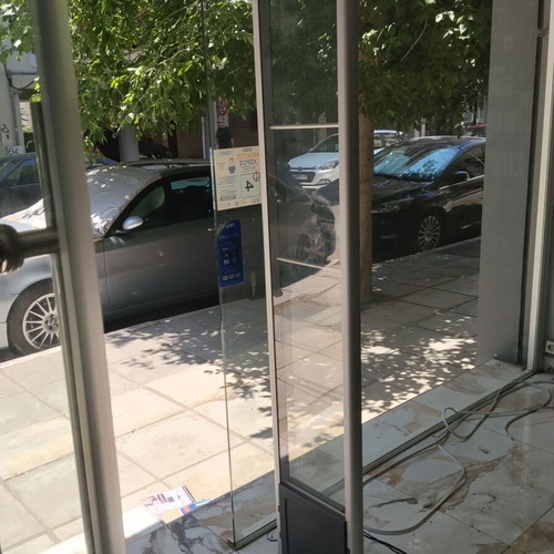 Antitheft System with Tags and Detacher Machine like new