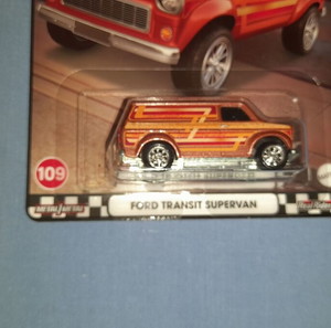 HOT WHEELS BOULEVARD FORD TRANSIT SUPERVAN