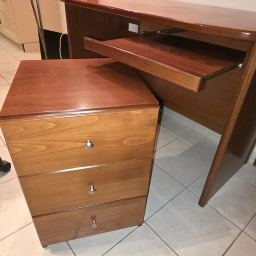 Wooden desk like new with drawer unit and keyboard mechanism