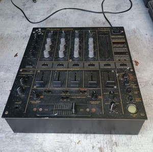 Pioneer DJM-600 – Επαγγελματικός DJ Mixer με Effects & Sampler