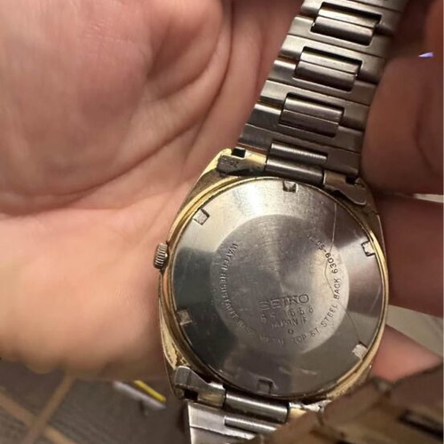 Seiko vintage automatic watch used, needs service