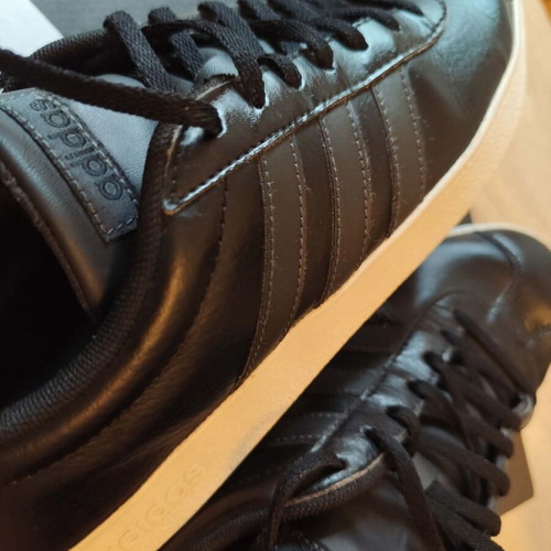 Adidas VL Court men's leather shoes like new, size 46, black