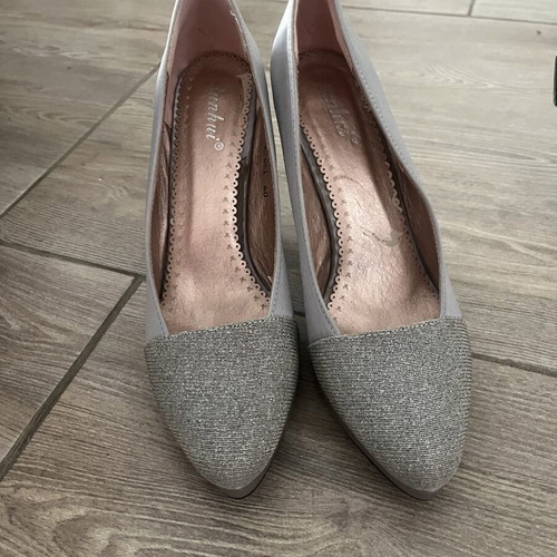 High Heels used, size 40, gray, comfortable for formal occasions