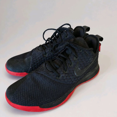Nike LeBron Witness III athletic shoes like new, size 47, black with red sole