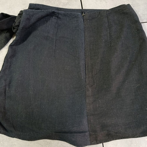Pull & Bear black linen skirt shorts used, size S