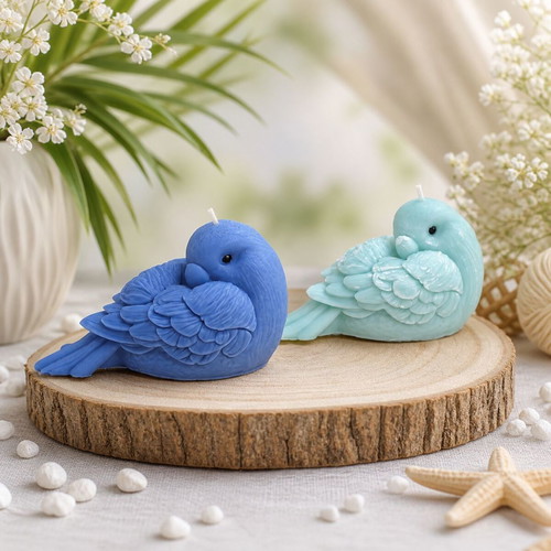 Soy Wax Parrot-Shaped Candle new, pistachio scent