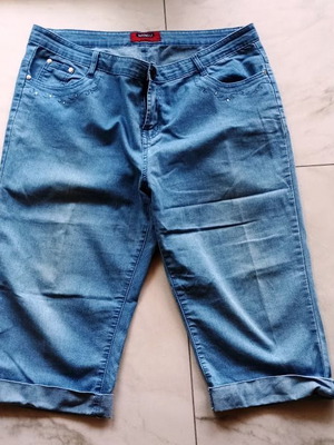 Jeans Capri pants like new, blue, size XXL