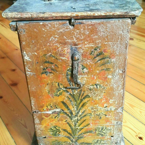 Vintage wooden handmade trunk used, rare