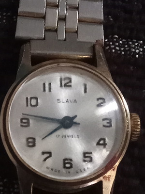 Slava 17 jewels women's wind-up watch used, vintage