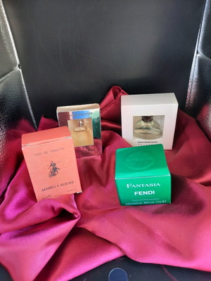 Συλλεκτικά αρώματα Vintage Miniature Parfums καινούργια, επώνυμα