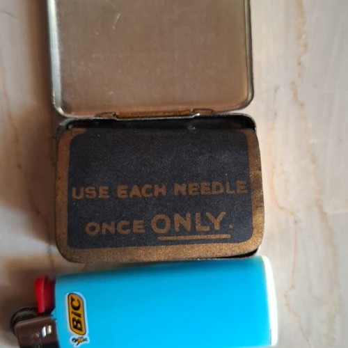 Columbia phonograph needles used, box with 40 pieces