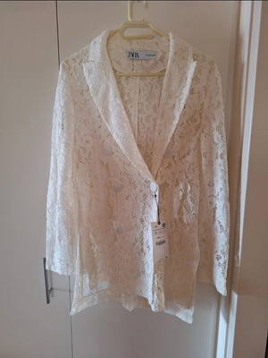 Zara Lace Jacket like new, elegant, ecru color, size S