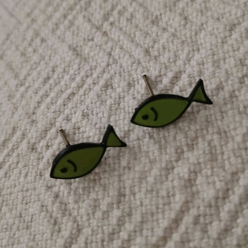 Stud earrings new with enamel, 2 pairs, blue and green