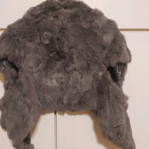 Lussile gray bolero used synthetic fur