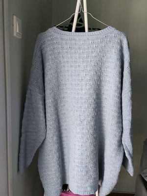 Karavan pullover like new, one size, light blue - gray