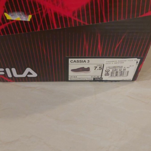 Fila Cassia 3 athletic shoes like new, size 40, gray