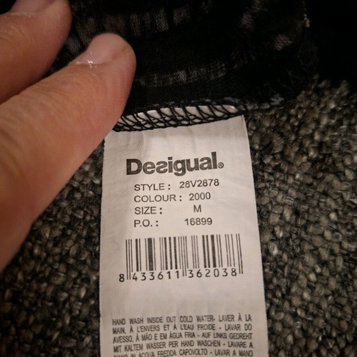 Desigual dress size M like new, multicolor with black velvet belt