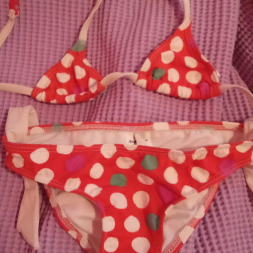 SugarFree swimsuit used, red with white polka dots, size 6 years like new