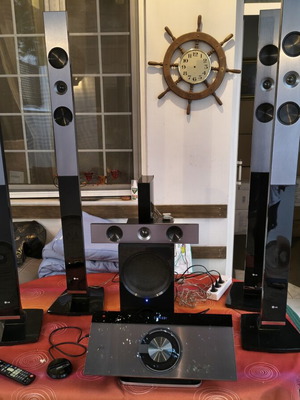 LG HX976TZW 5.1 Home Cinema 3D Blu-Ray system, wireless rear speakers & subwoofer