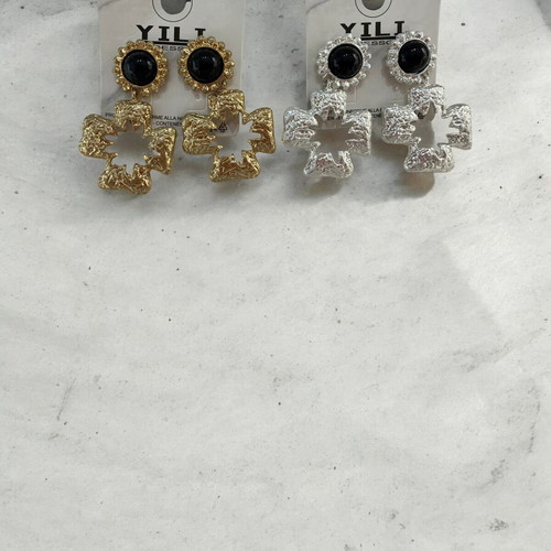 Earrings new, gold and silver color