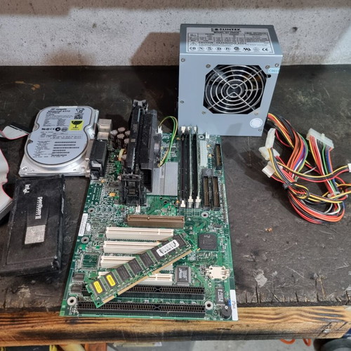 Pc used, old and fully functional