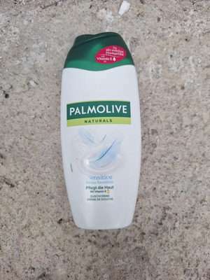 Palmolive Naturals & Aroma Essence shower gels new, various scents
