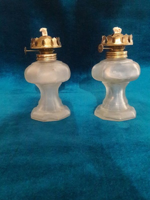 Oil lamp set vintage style used, 2 pieces without chimneys