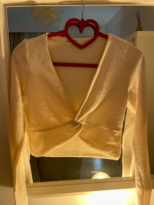 Crop top beige with ruching at waist like new, size M