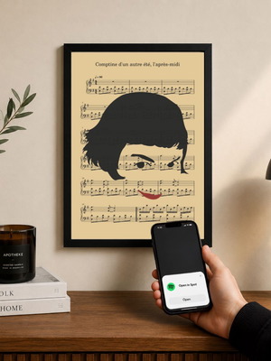 Amélie A4 Poster with NFC Spotify Tag and Frame