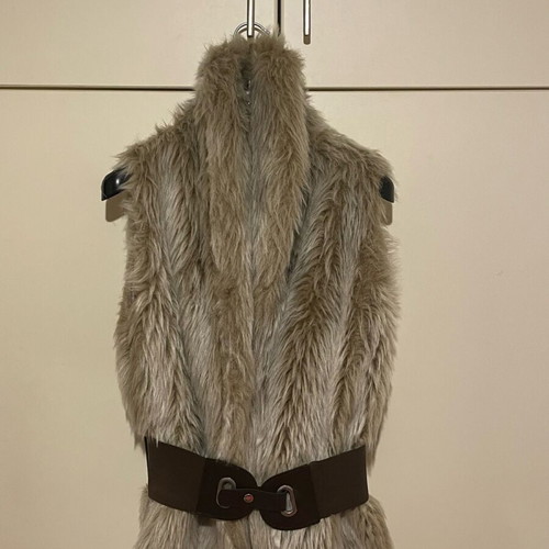 Fur sleeveless vest like new with belt, beige brown