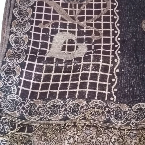 Wool scarf vintage in excellent condition