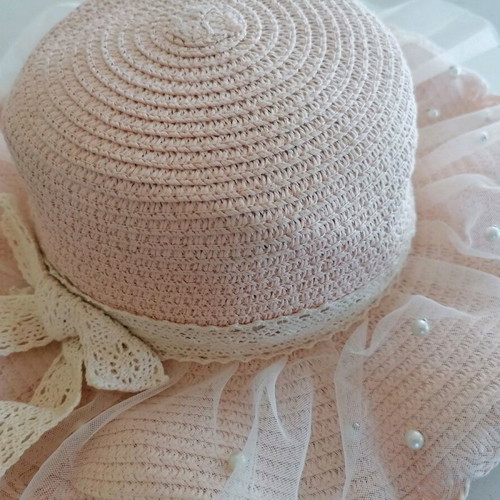 Hat with lace, bow and tulle like new, beige and pink