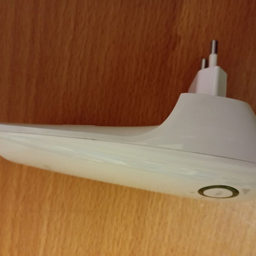 Tplink WiFi range extender used, good working condition