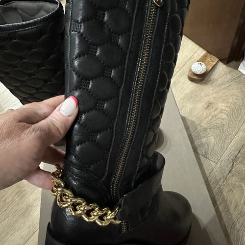 Kanna quilted leather boots with chain, size 38, black