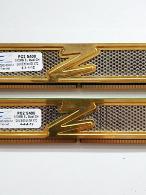 Μνήμες RAM OCZ PC2-5400 DDR2 Gold Dual Channel 1GB (2x512MB) μεταχειρισμένες