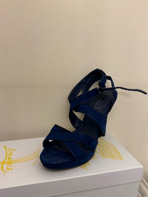 Μπλε καστόρινα πέδιλα Zara μεταχειρισμένα, μέγεθος 38
