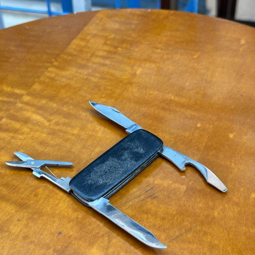 Vintage pocket multitool 4 functions with scissors and opener used