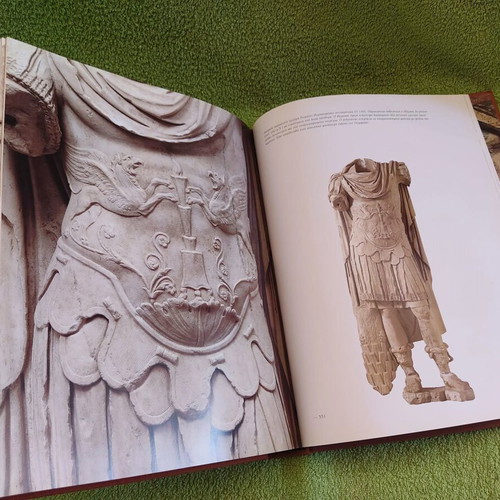 The Archaeological Museum of Olympia book like new, history