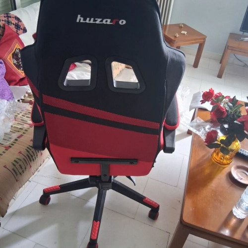 Huzaro Force 4.4 Gaming Chair Slightly Used
